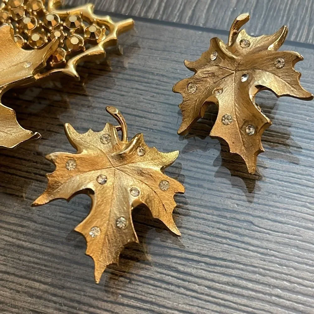 Vintage Sarah Coventry Designers Choice Whispering Leaf Brooch Leaf Clip Earring